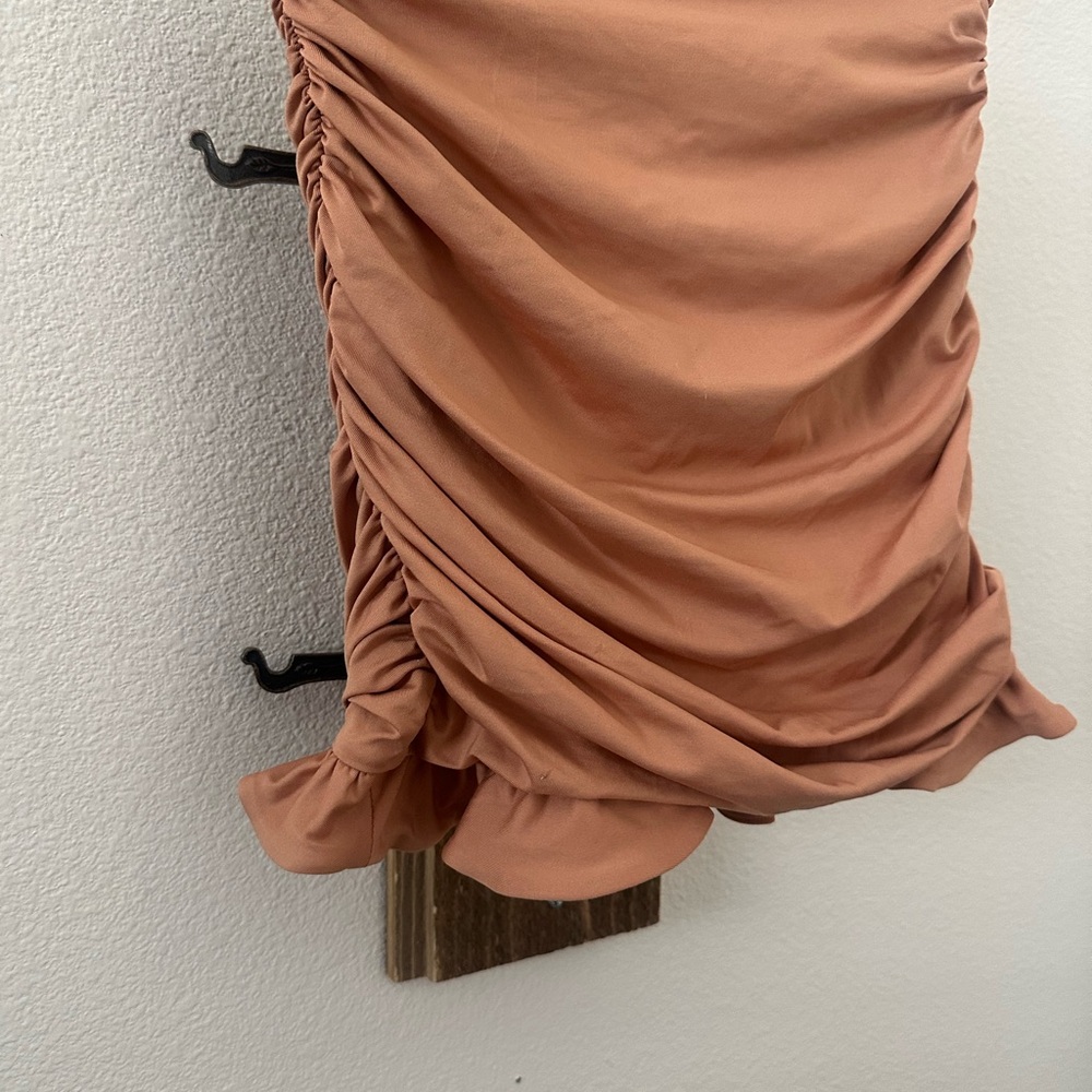 Oh Polly Nude Ruffle Mini Skirt frill seeker honey - Picture 3 of 4